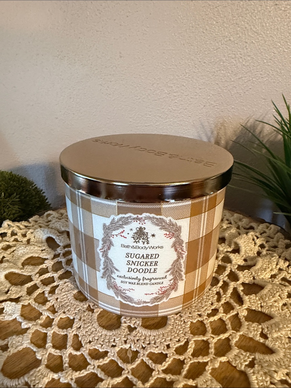 Bath & Body Works Sugared Snickerdoodle Candle - Beige Plaid with Gold Lid